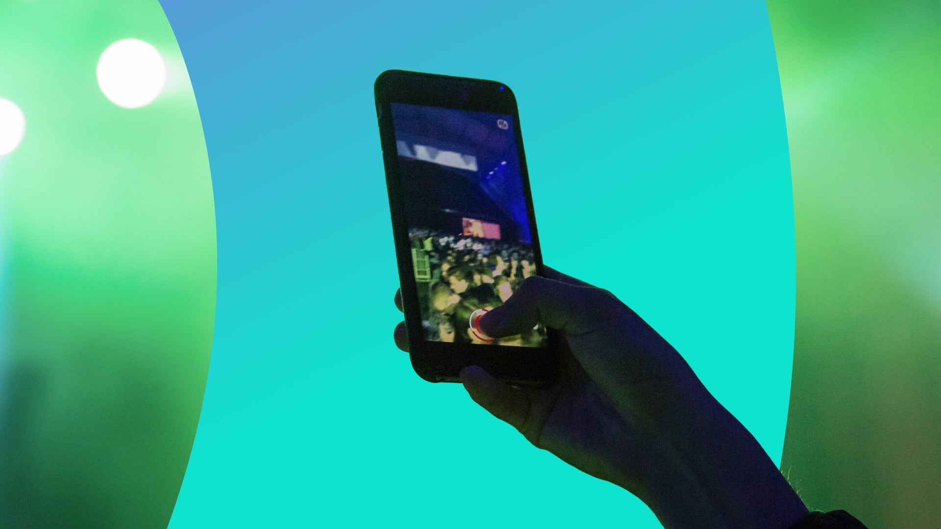 Why The Vertical Video Trend is Winning on Social Media!